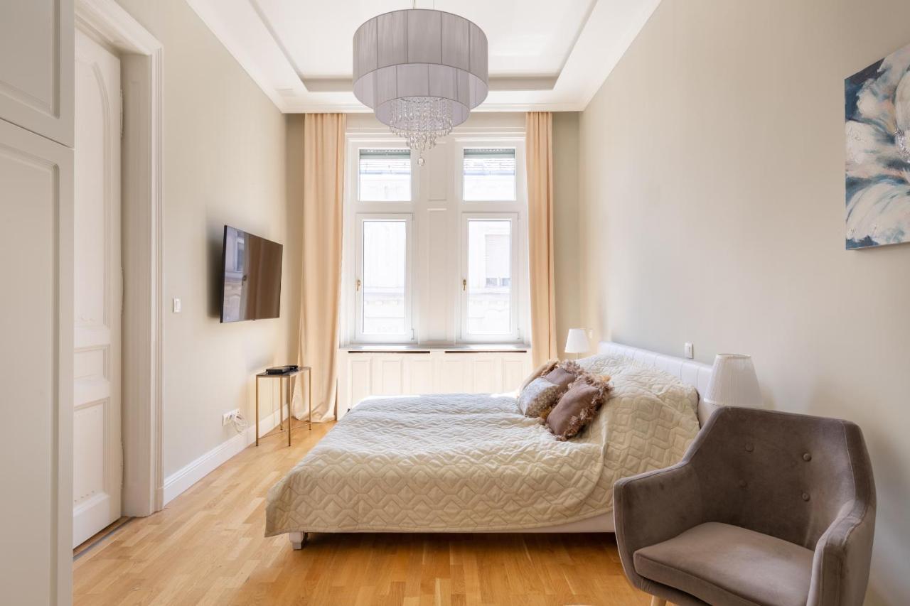 בודפשט Designer Luxury Home In The Jewish Quarter מראה חיצוני תמונה